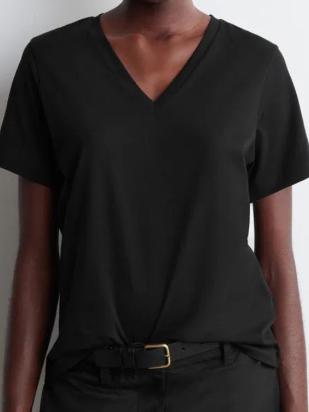 COS Black V-Neck Short Sleeve Tee 100% cotton shirt size large